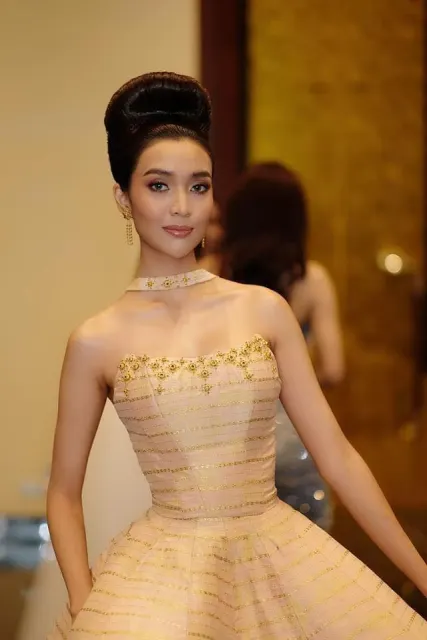 ผ้าไหมมิสแกรนด์