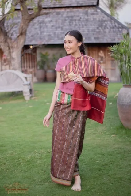 ร้านผ้าไหมจันทร์หอม จ.อุบล